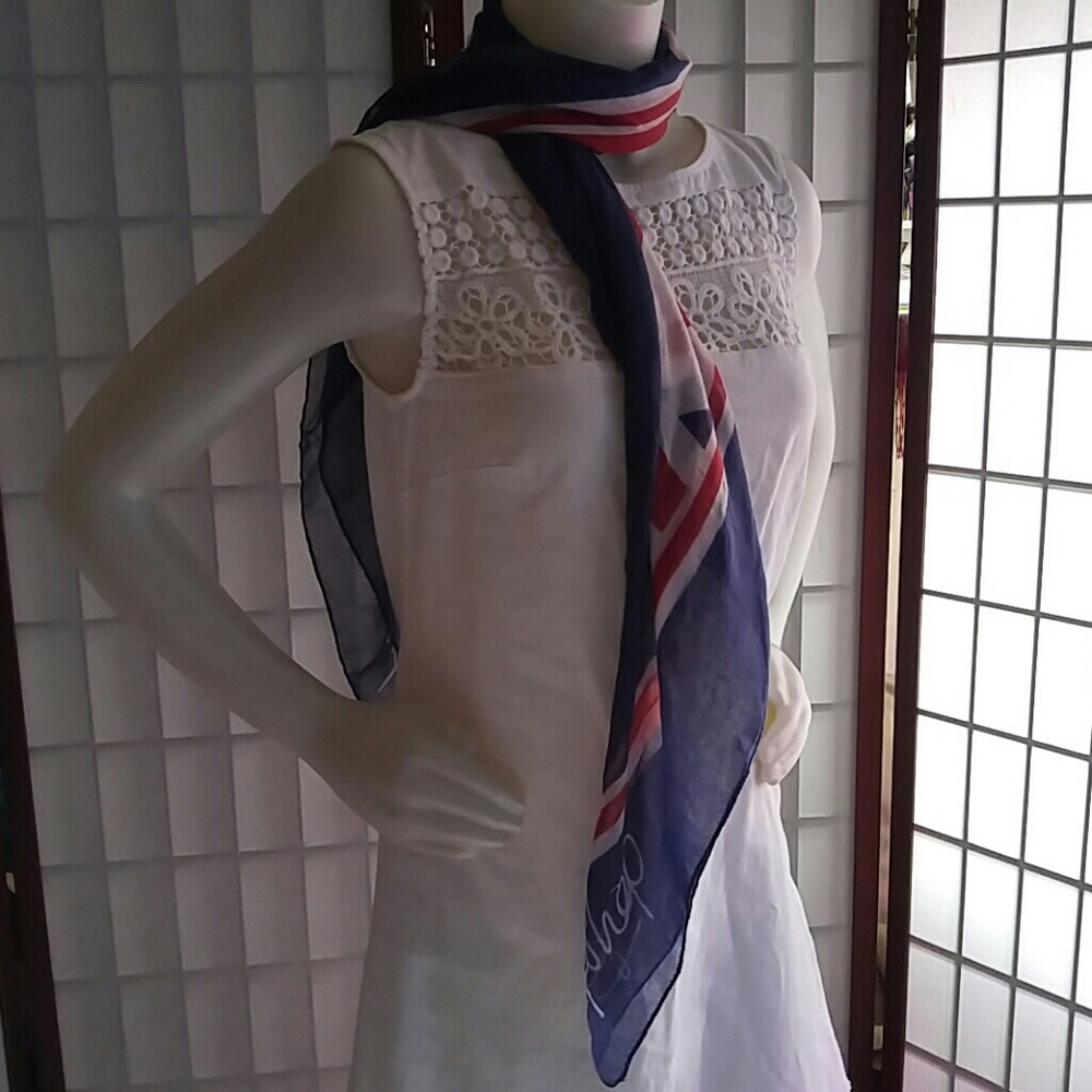 Scarf - Picture 4 of 6